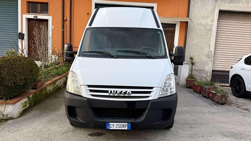 Occasion Iveco Daily 107 ch (78 kW) 2011 Other Van