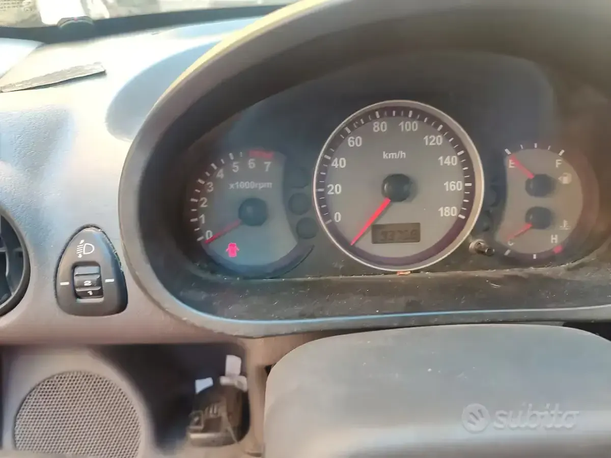 Usata Hyundai Atos Style 63 CV (46 kW) 2007 Rosso Utilitaria
