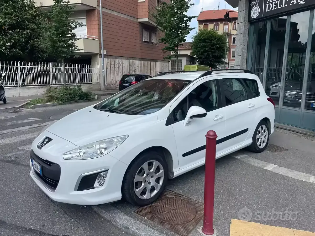 Usata Peugeot 308 SW 112 CV (82 kW) 2013 Bianco Station wagon