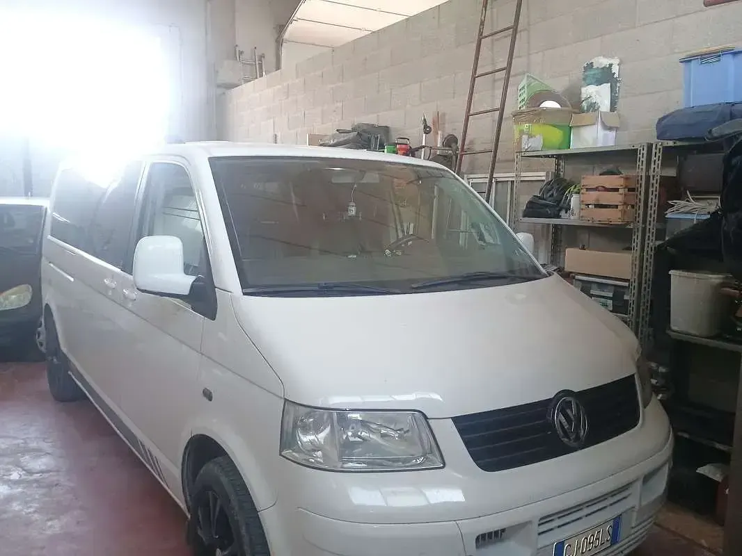 Usata VW Multivan Comfortline 102 CV (75 kW) 2007 Monovolume