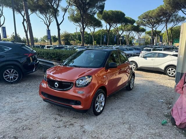 Usata Smart ForFour 70 CV (51 kW) 2019 Arancione Utilitaria