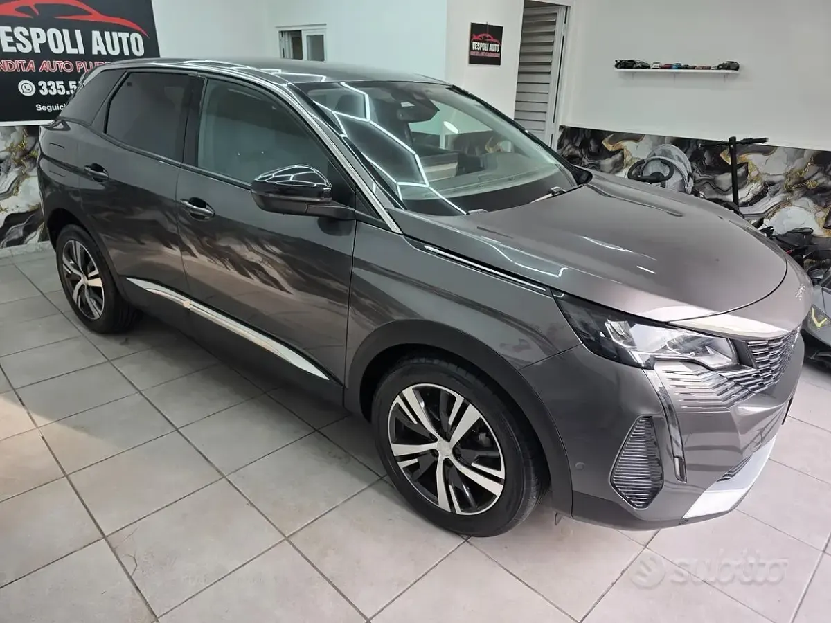 Usata Peugeot 3008 Allure 131 CV (96 kW) 2022 Grigio SUV