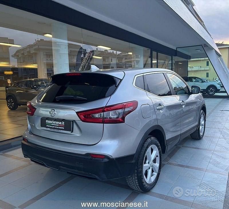 Usata Nissan Qashqai 110 CV (80 kW) 2018 Grigio SUV