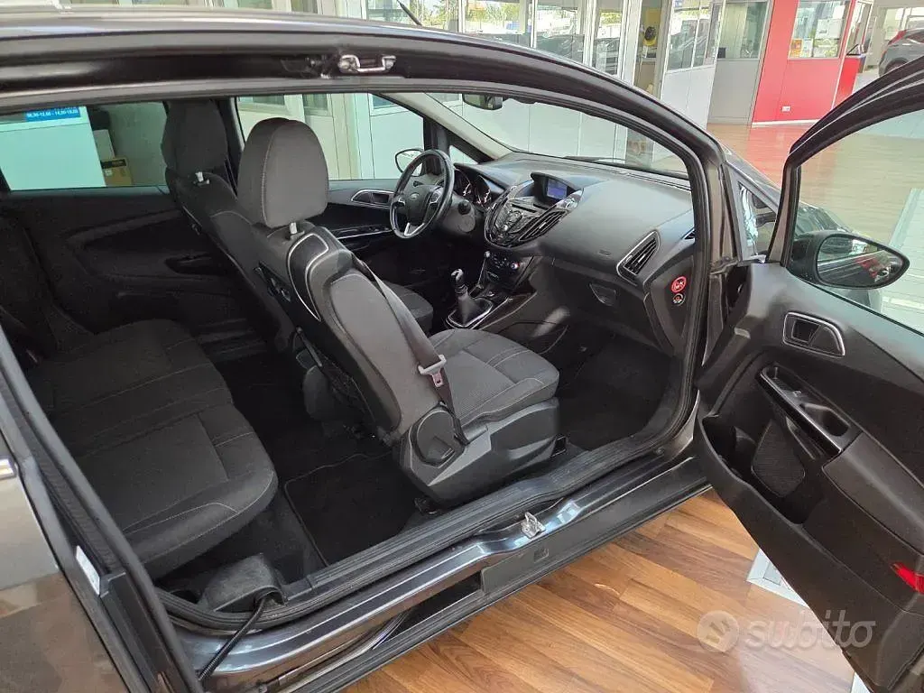 Usata Ford B-MAX Titanium 75 CV (55 kW) 2017 Grigio Monovolume