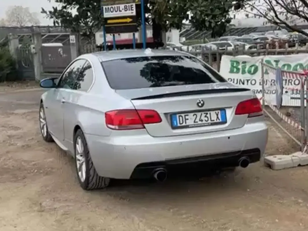 Usata BMW 330 231 CV (169 kW) 2007 Grigio Coupé