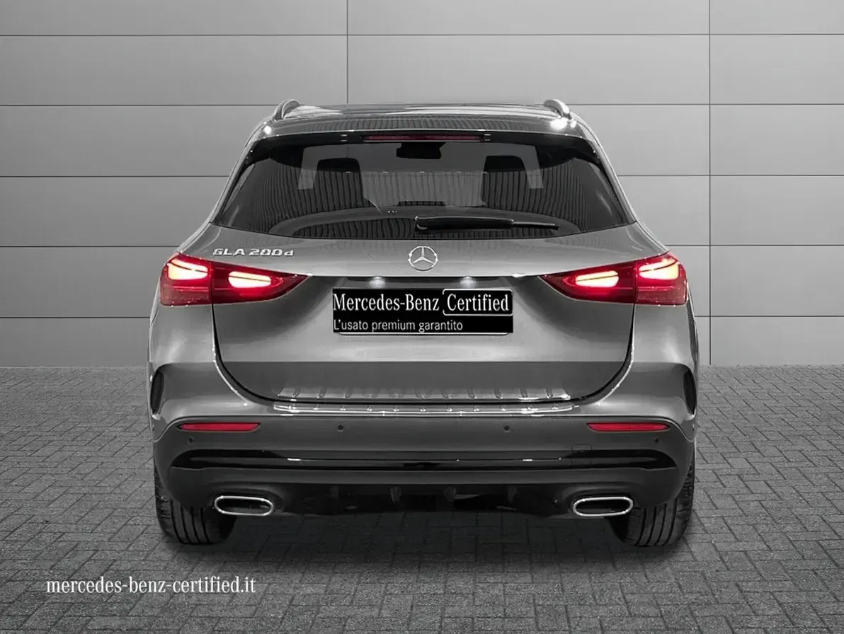 Usata Mercedes GLA200 Advanced Plus 150 CV (110 kW) 2025 Nero cosmo metallizzato SUV