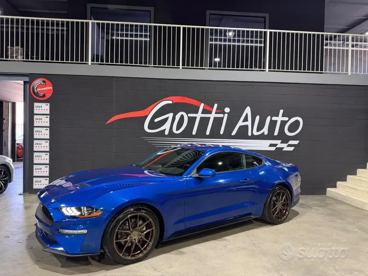 Usata Ford Mustang Fastback 317 CV (233 kW) 2017 Nero Coupé
