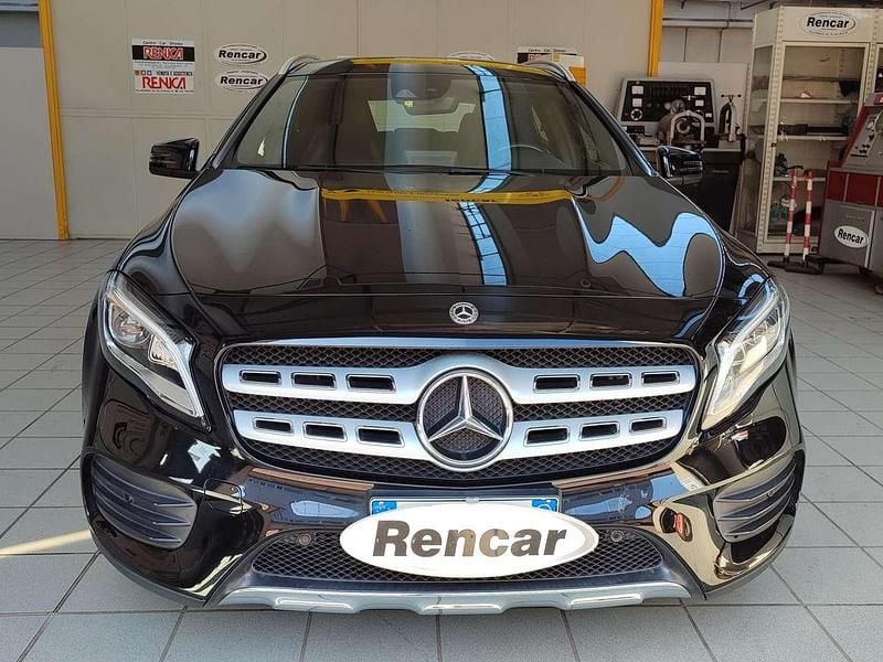 Usata Mercedes GLA200 AMG 136 CV (100 kW) 2018 Nero SUV