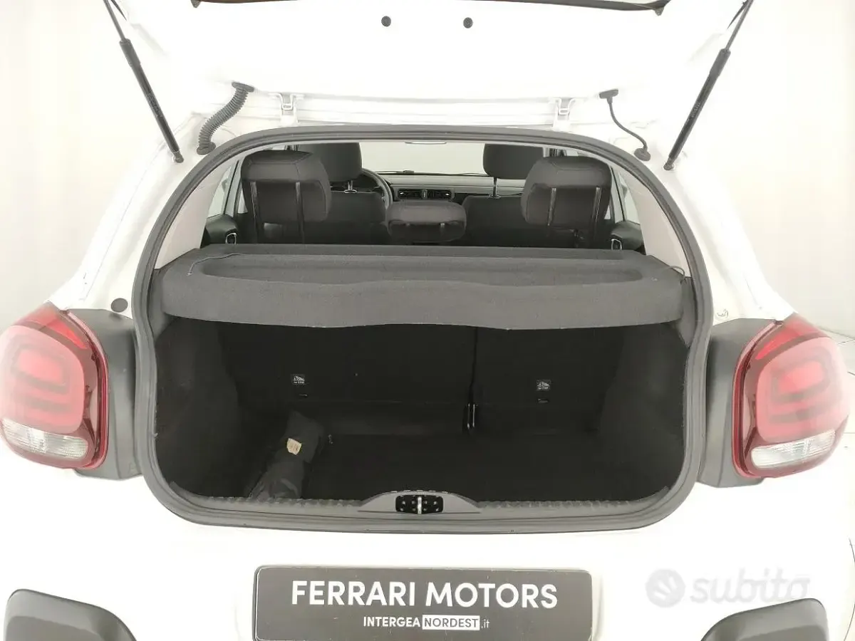 Usata Citroën C3 PureTech 83 CV (61 kW) 2024 Bianco Berlina