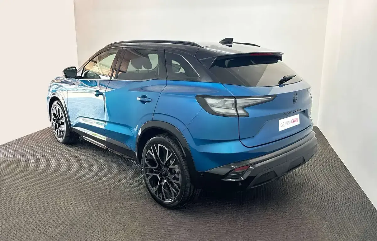 Nuova Renault Austral Esprit Alpine 131 CV (96 kW) 2026 Blu oltremare SUV