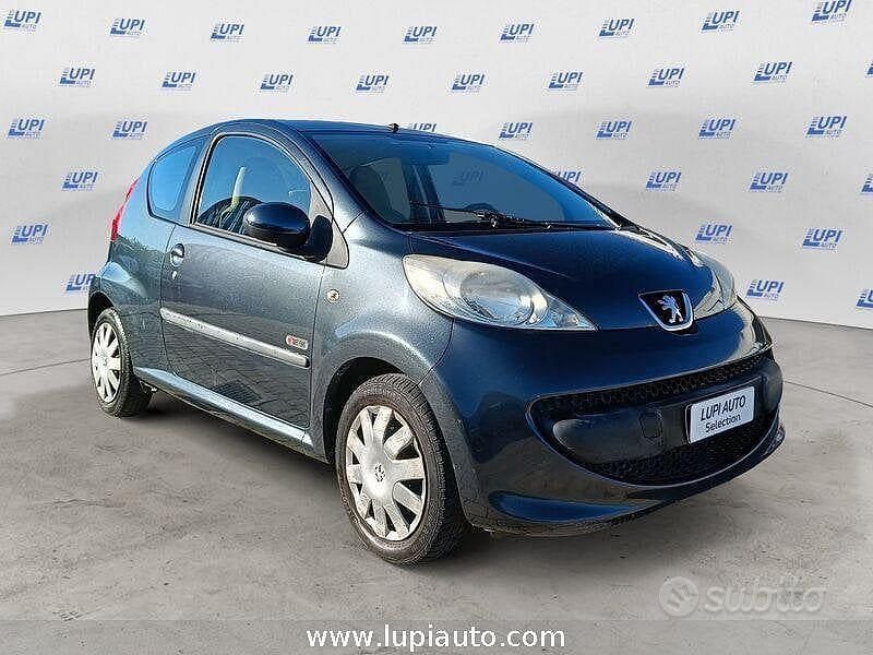 Usata Peugeot 107 Urban Move 68 CV (50 kW) 2008 Nero Utilitaria
