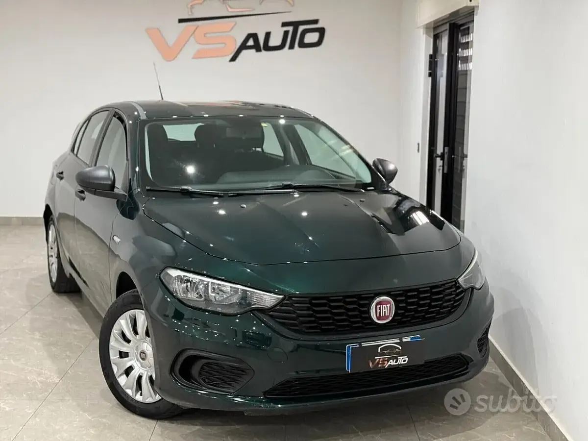 Usata Fiat Tipo Business 95 CV (69 kW) 2019 Verde Berlina
