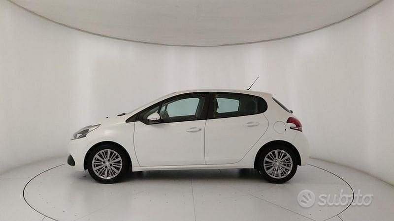 Usata Peugeot 208 Allure 99 CV (72 kW) 2019 Bianco Utilitaria