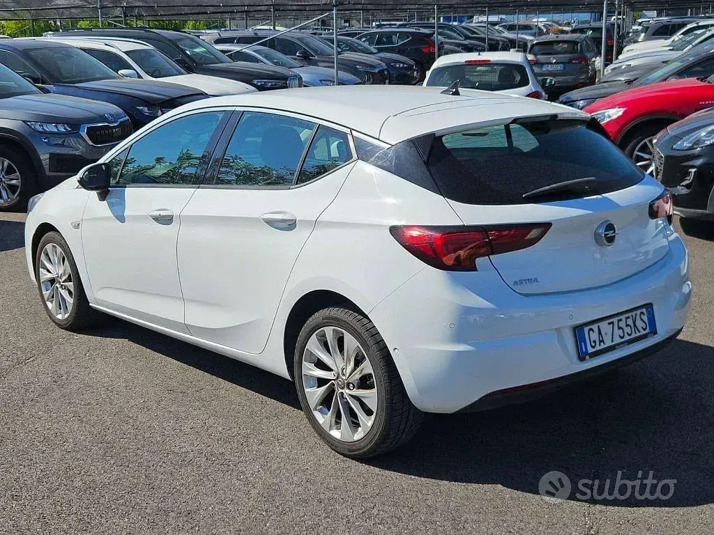 Usata Opel Astra Ultimate 122 CV (89 kW) 2020 Bianco Berlina