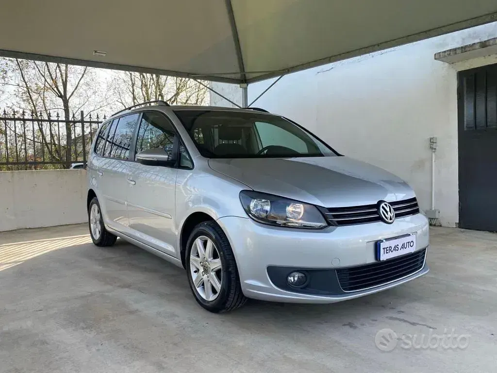 Usata VW Touran Business 105 CV (77 kW) 2014 Grigio Monovolume