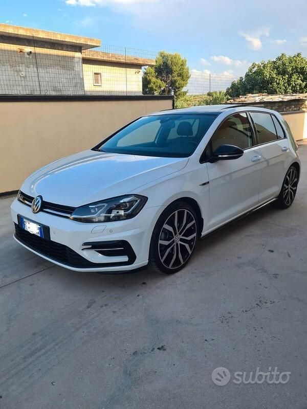 Usata 2018 VW Golf VII Tre volumi | 21.200 € - Immagine 1/4