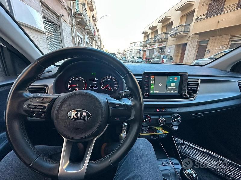 Usata Kia Rio 85 CV (62 kW) 2020 Bianco Berlina