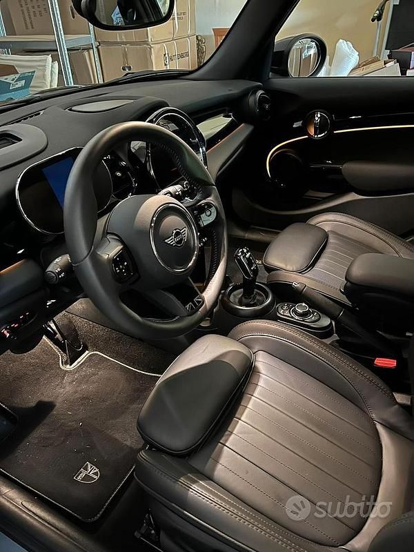 Usata Mini Cooper 136 CV (100 kW) 2023 Nero Utilitaria