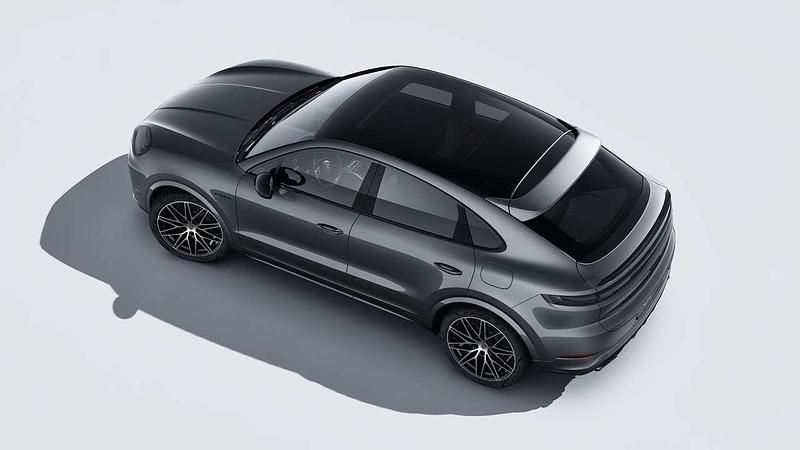 Nuova Porsche Cayenne Platinum Edition 470 CV (345 kW) 2026 Grigio quarzite SUV