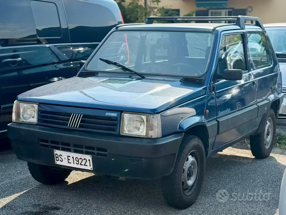 Usata Fiat Panda 4x4 Club 50 CV (36 kW) 1992 Blu Utilitaria