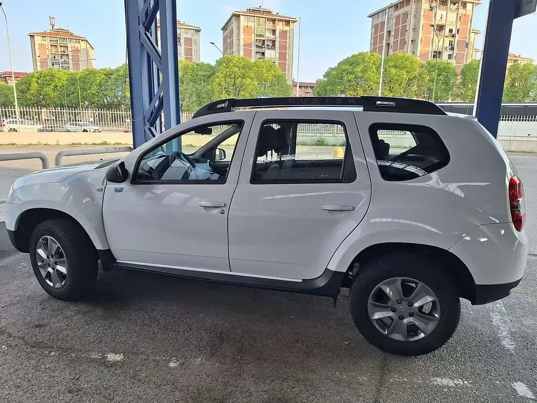 Usata Dacia Duster Ambiance 114 CV (83 kW) 2017 Bianco SUV