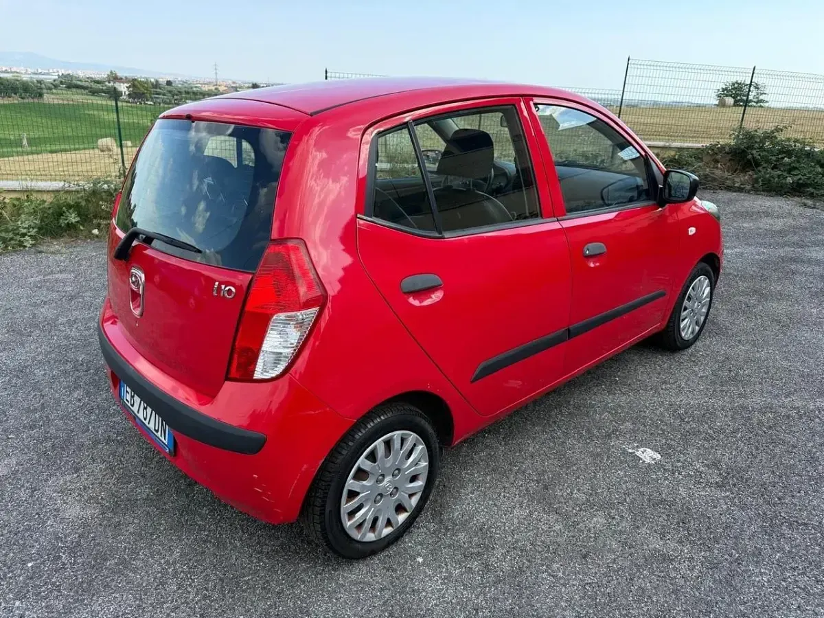 Begagnad Hyundai i10 Active 63 HK (46 kW) 2011 Röd Halvkombi