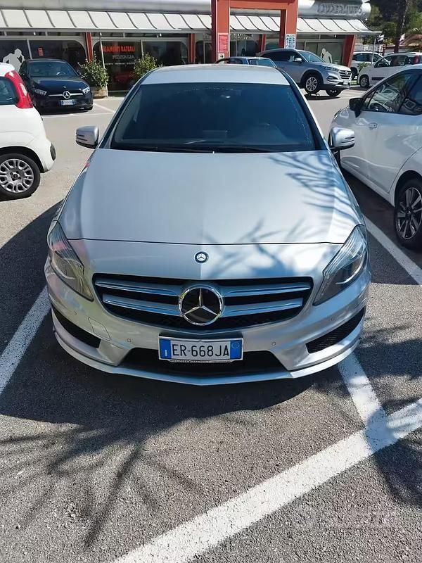 Usata Mercedes 200 136 CV (100 kW) 2013 Grigio Berlina