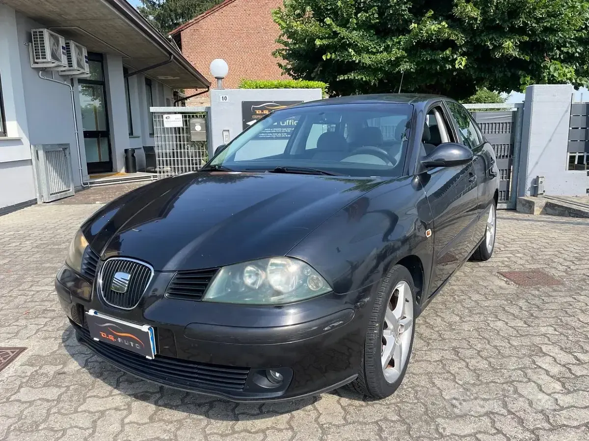 Usata Seat Ibiza 75 CV (55 kW) 2004 Utilitaria