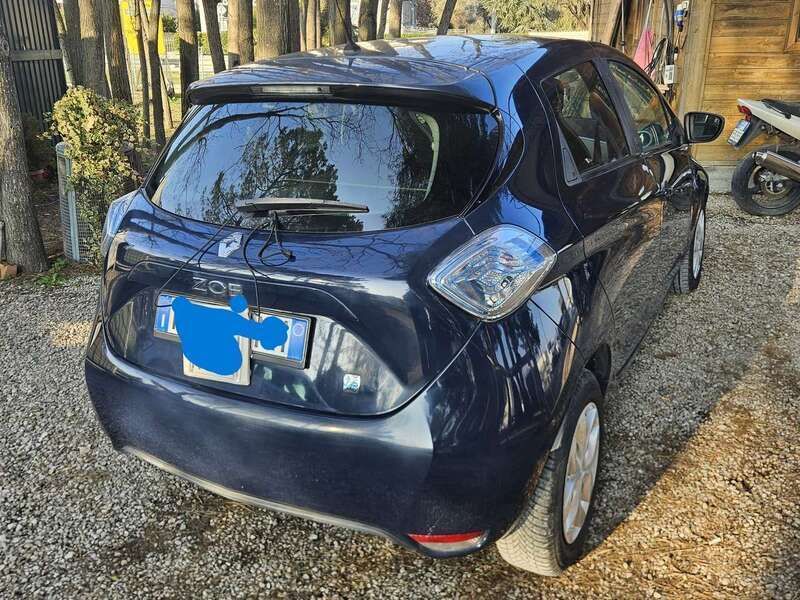 Usata Renault Zoe Life 42 kW (58 CV) 2016 Blu 175 Utilitaria