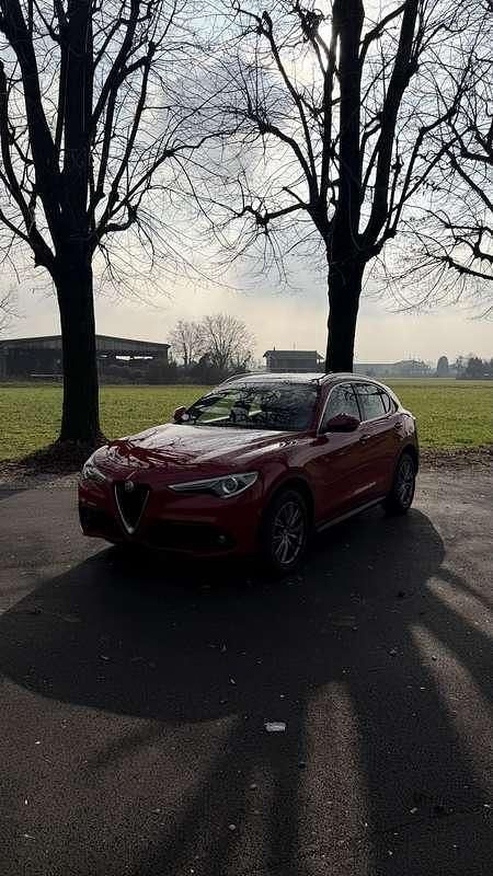 Usata Alfa Romeo Stelvio Executive 209 CV (153 kW) 2018 SUV