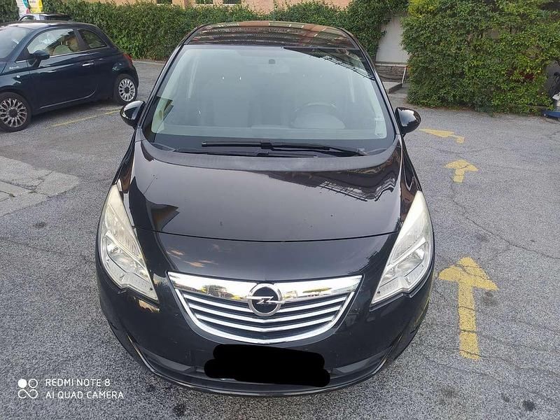 Grigio Usata 2013 Opel Meriva Cosmo Monovolume | 4500 € (Buon prezzo) - Immagine 1/4