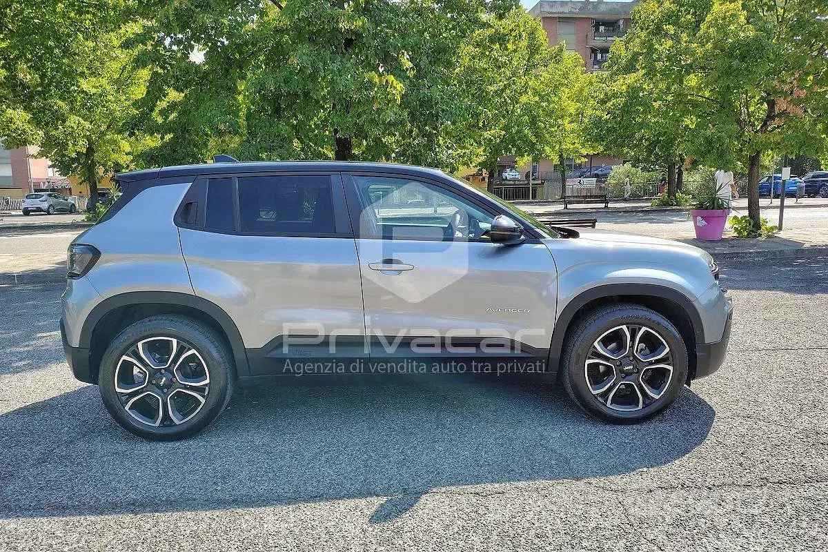 Usata Jeep Avenger Summit 101 CV (74 kW) 2024 Grigio SUV
