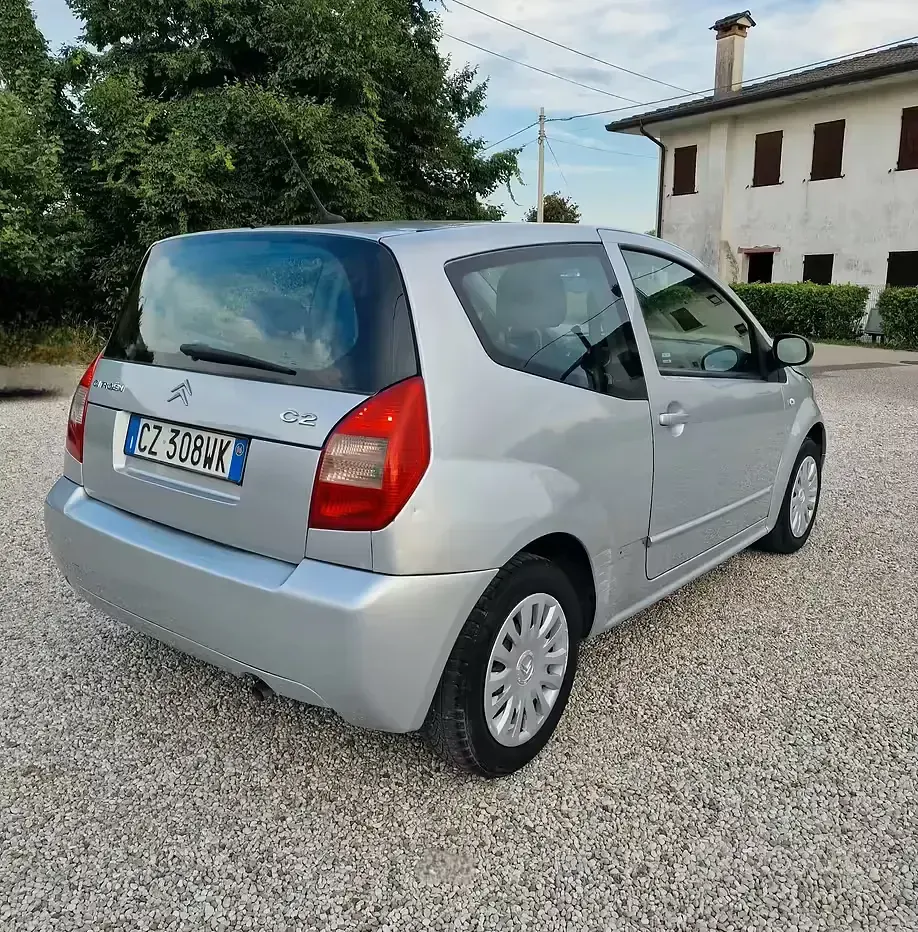 Usata Citroën C2 60 CV (44 kW) 2006 Grigio Utilitaria