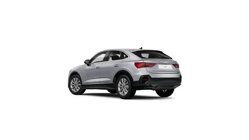Usata Audi Q3 Sportback Business Plus 150 CV (110 kW) 2024 Argento floret metallizzato SUV
