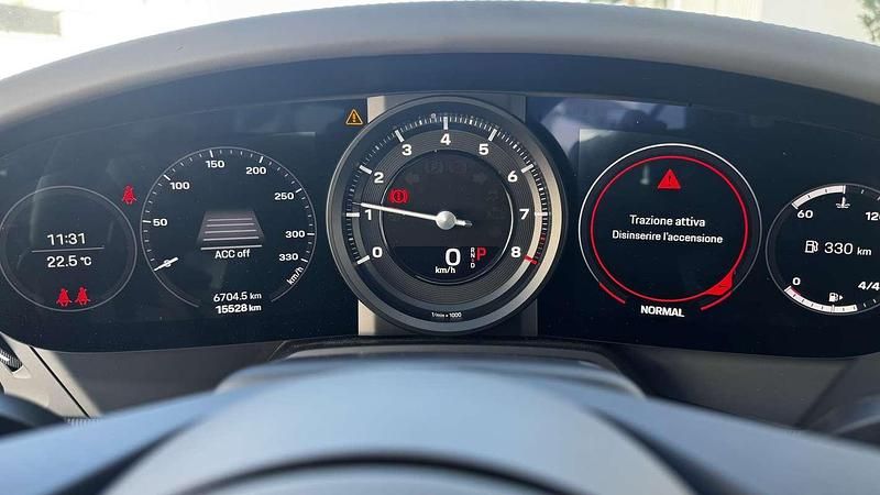 Usata Porsche 992 451 CV (331 kW) 2023 Cabrio