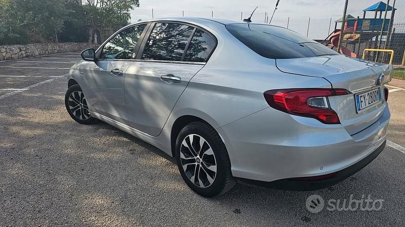 Usata Fiat Tipo 76 CV (55 kW) 2020 Grigio Berlina