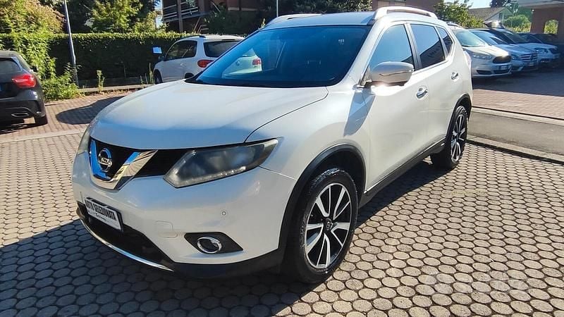 Usata Nissan X-Trail Visia 131 CV (96 kW) 2015 Bianco SUV