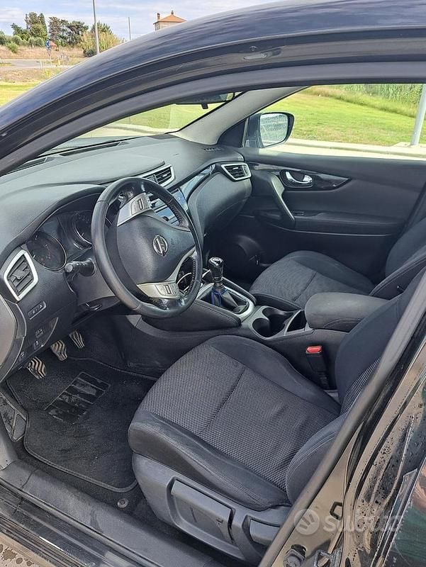 Usata Nissan Qashqai 110 CV (80 kW) 2016 Nero SUV