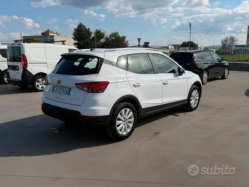 Usata Seat Arona Style 110 CV (80 kW) 2023 Bianco SUV