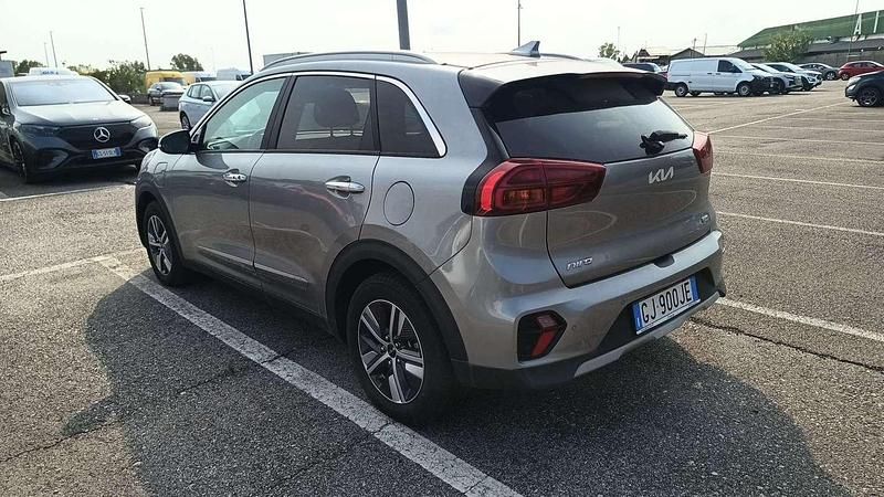 Usata Kia Niro Style 105 CV (77 kW) 2022 Grigio SUV