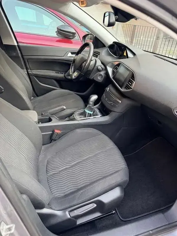 Usata Peugeot 308 99 CV (72 kW) 2015 Argento Station wagon
