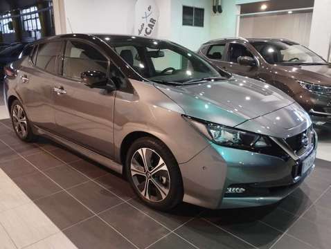 Usata Nissan Leaf Tekna 110 kW (150 CV) 2019 Grigio Utilitaria