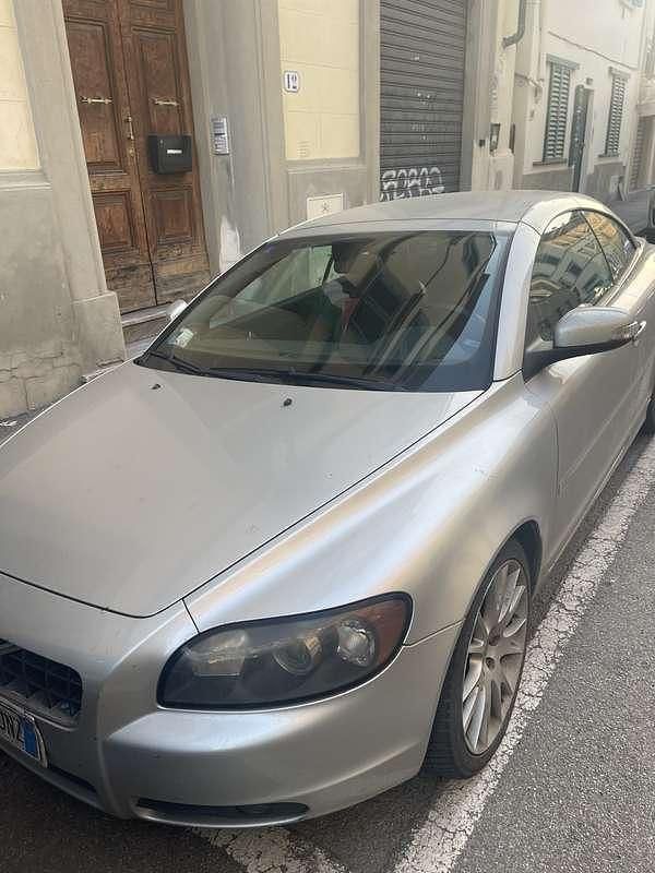 Usata Volvo C70 Momentum 179 CV (131 kW) 2008 Cabrio