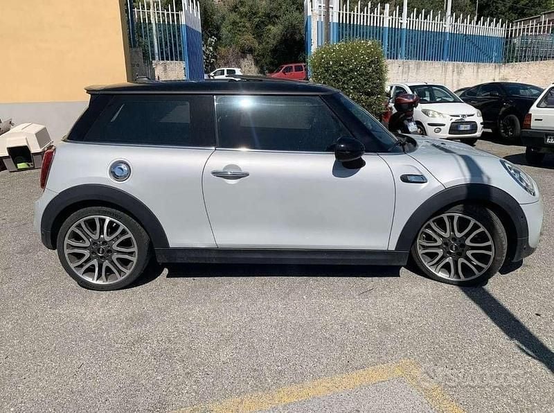 Usata Mini Cooper SD Hype 170 CV (125 kW) 2017 Utilitaria