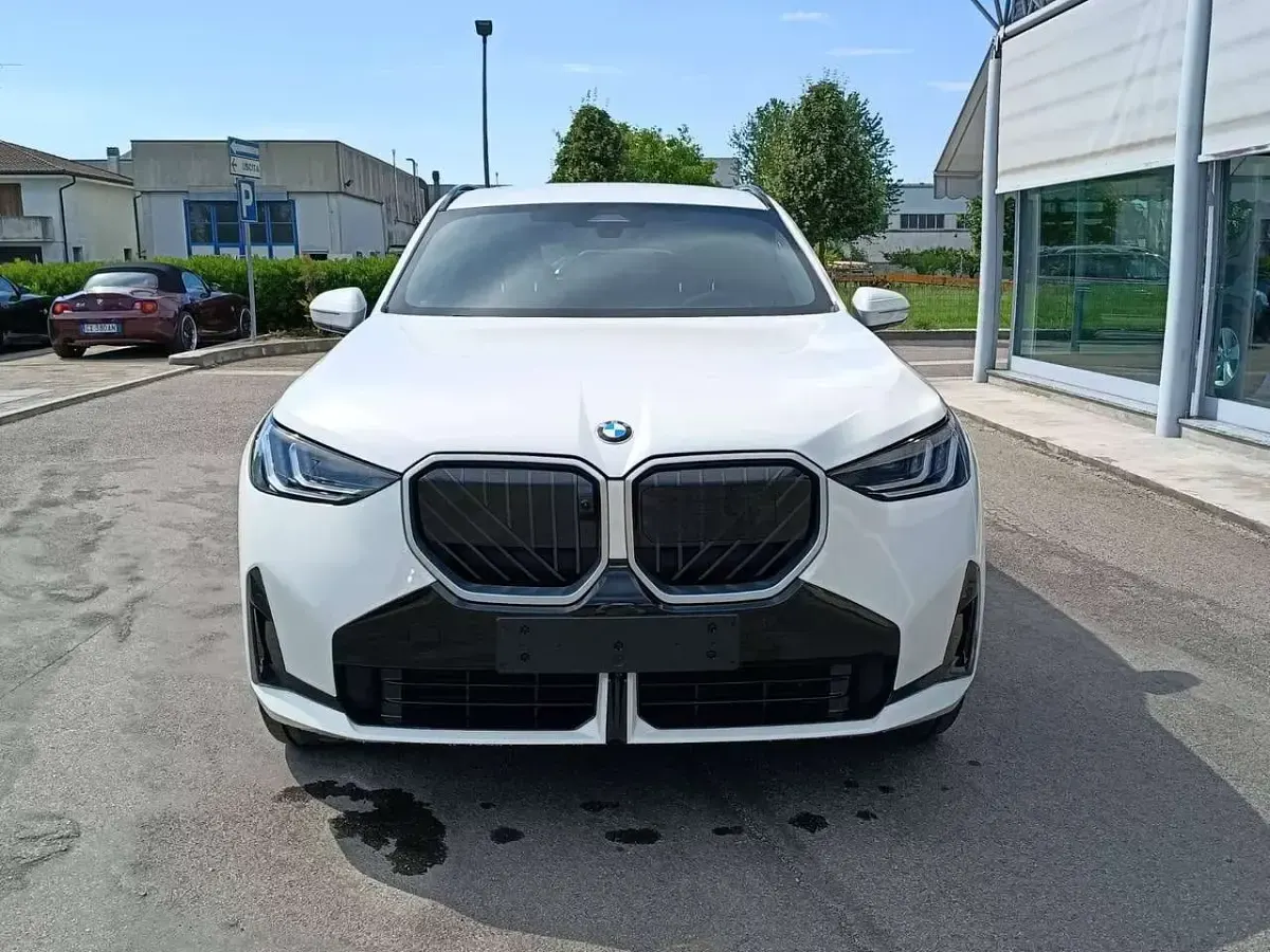 Usata BMW X3 M Sport 190 CV (139 kW) 2025 Alpinweiss pastello SUV