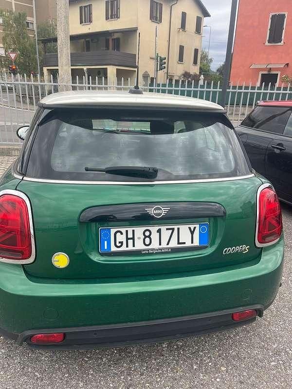 Verde Usata 2021 Mini Cooper SE Classic Due volumi | 16.000 € (Ottimo prezzo) - Immagine 1/4