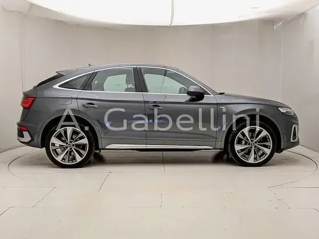 Usata Audi Q5 Sportback S-line plus 367 CV (269 kW) 2023 Grigio daytona perla SUV
