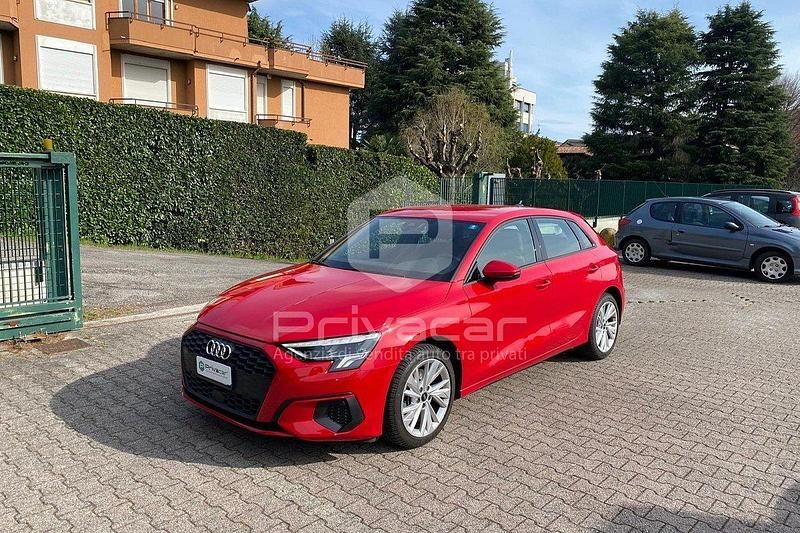 Usata Audi A3 Business 149 CV (109 kW) 2021 Rosso Berlina