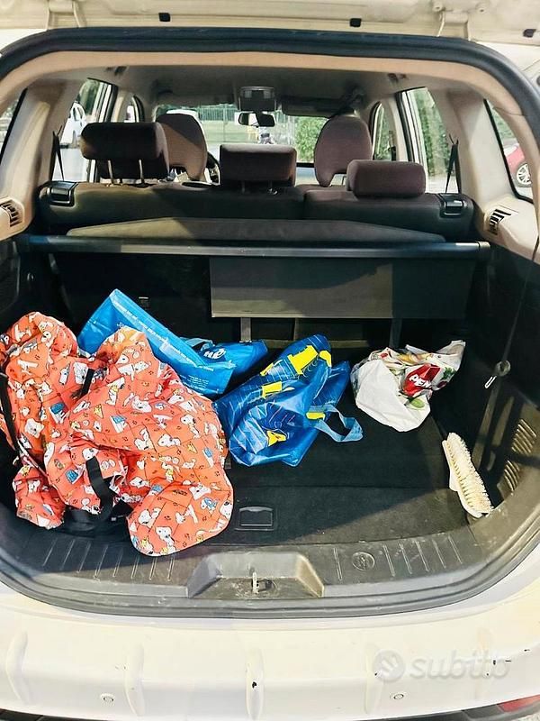 Usata Mahindra XUV500 140 CV (102 kW) 2015 Bianco SUV