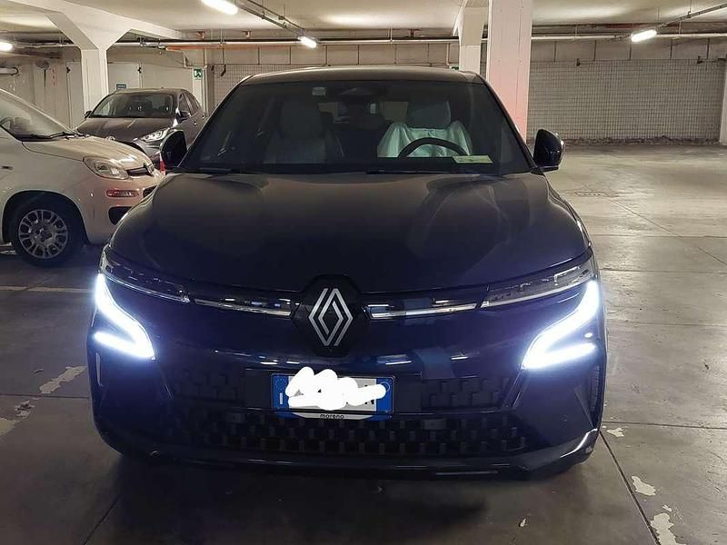 Usata Renault Mégane Techno 60 kW (82 CV) 2023 Blu/azzurro Berlina